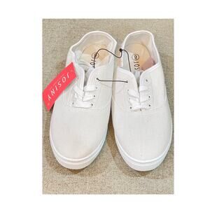 NWT JOSINY Comfort Canvas Low Top Sneaker Women's White size 9